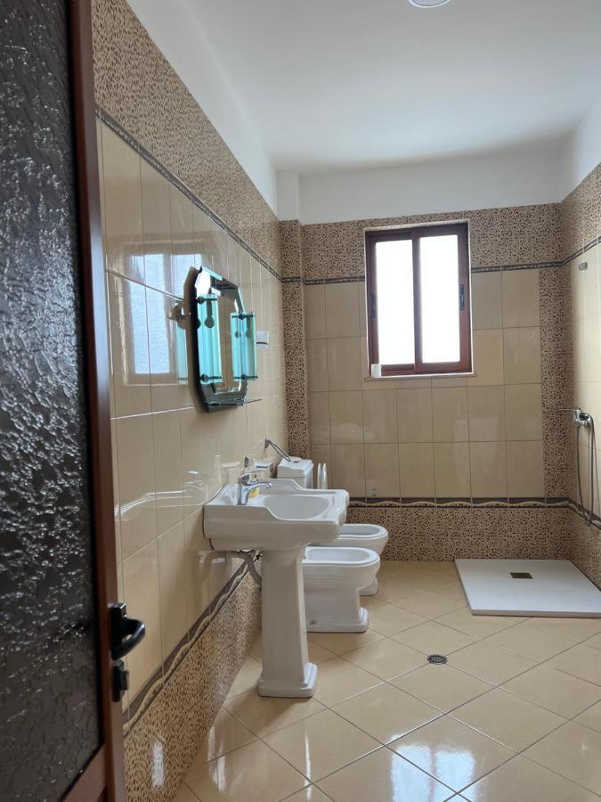 Guest House Il Palazzo Durrës Eksteriør bilde