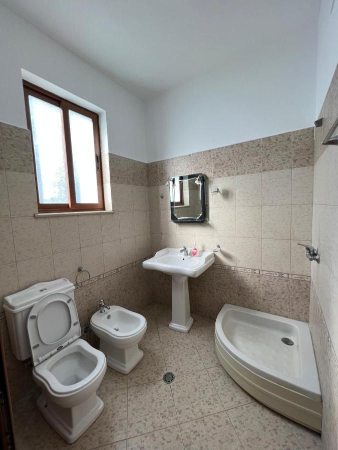 Guest House Il Palazzo Durrës Eksteriør bilde