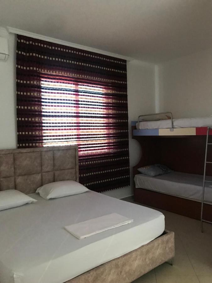 Guest House Il Palazzo Durrës Eksteriør bilde